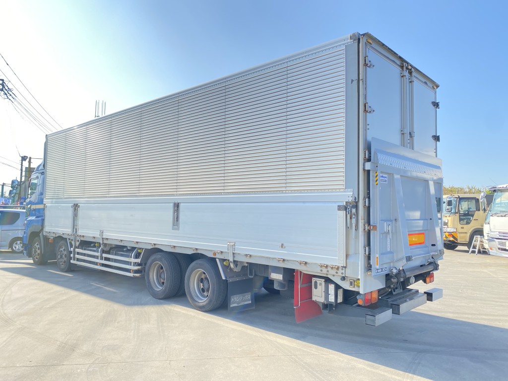 神奈川の中古トラック 重機の販売と買い取り レンタカー 神奈川の中古トラック 重機の販売と買い取り レンタカー