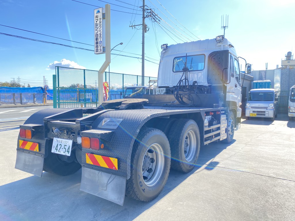 神奈川の中古トラック 重機の販売と買い取り レンタカー